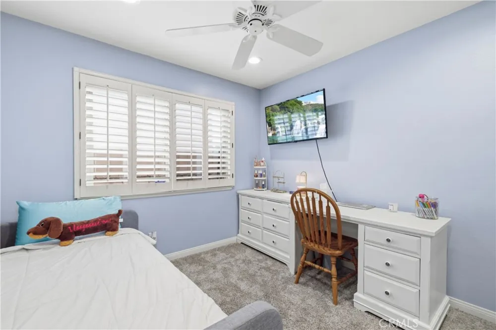 28362 Contessa Avenue Saugus, CA 91350