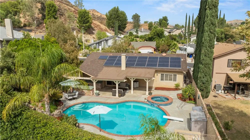 28362 Contessa Avenue Saugus, CA 91350
