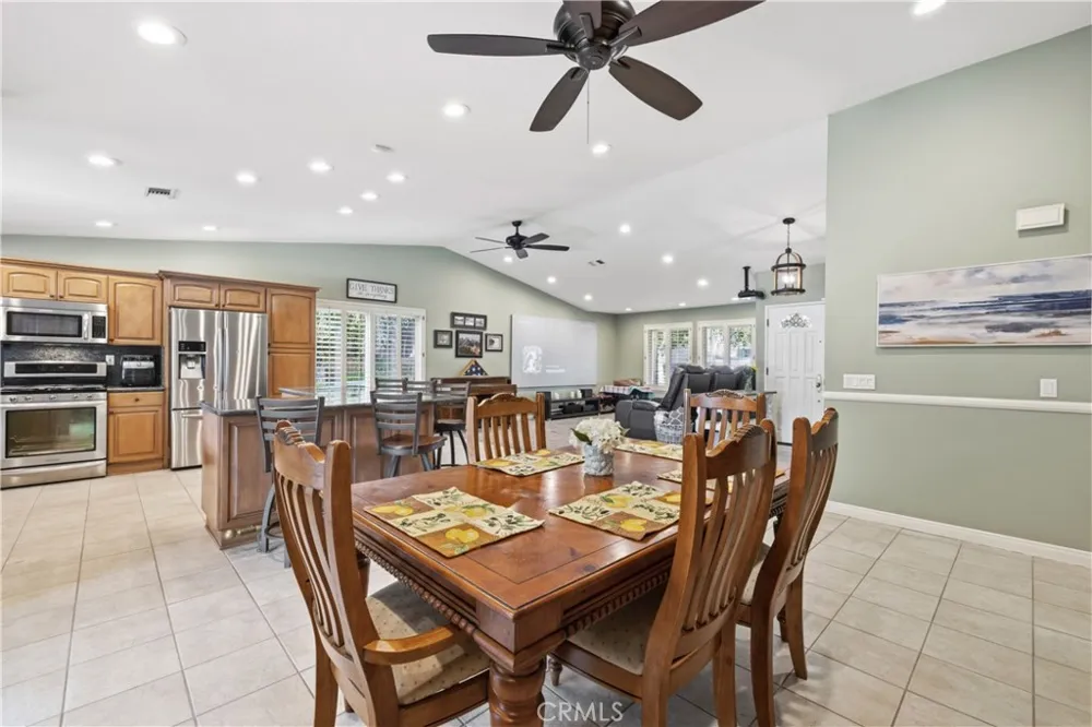28362 Contessa Avenue Saugus, CA 91350