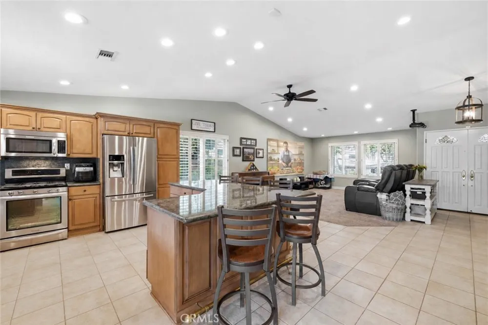 28362 Contessa Avenue Saugus, CA 91350