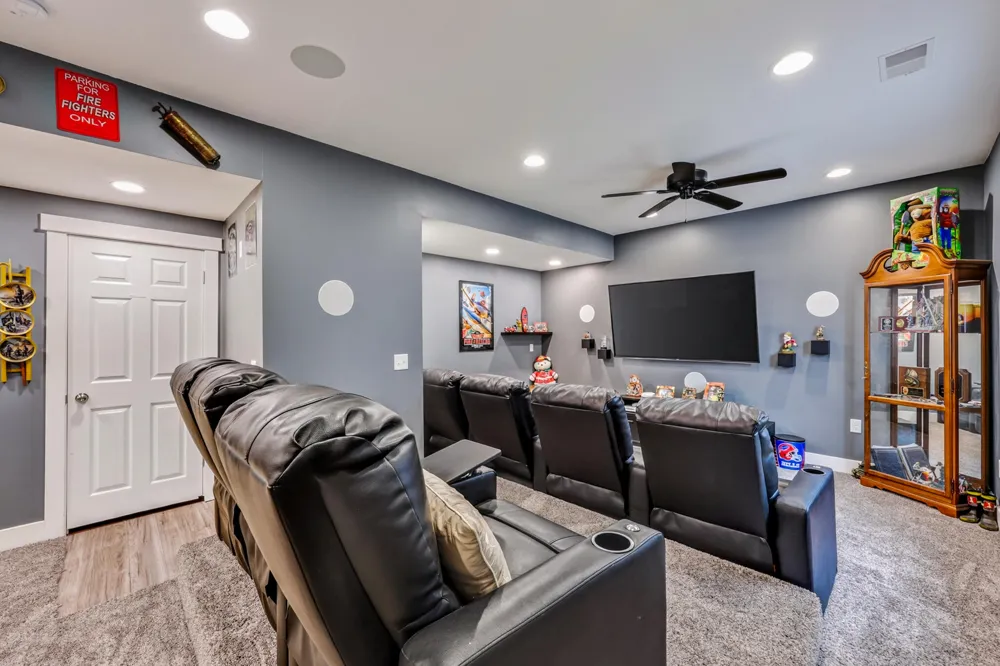 2525 Chestnut Trail Muskegon, MI 49442