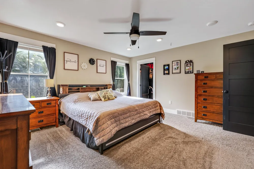 2525 Chestnut Trail Muskegon, MI 49442