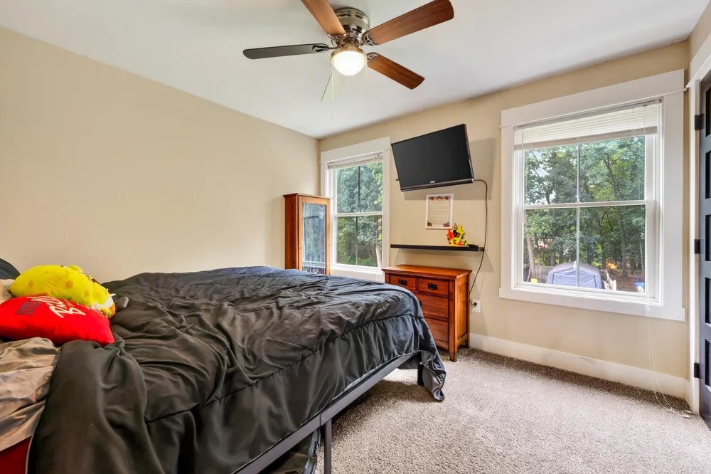 2525 Chestnut Trail Muskegon, MI 49442