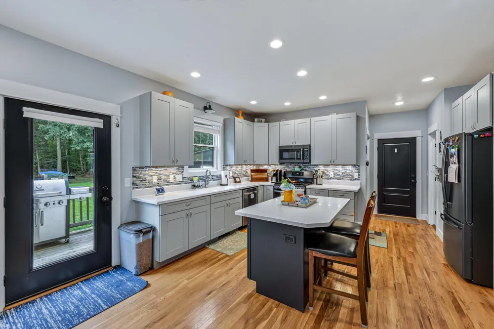 2525 Chestnut Trail Muskegon, MI 49442