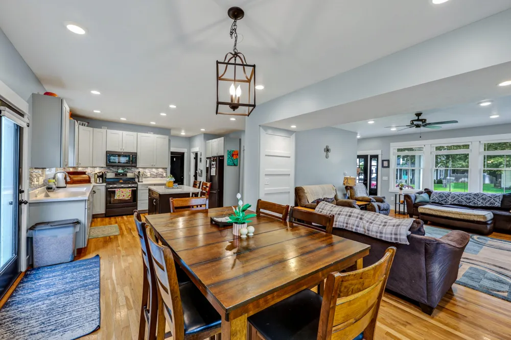 2525 Chestnut Trail Muskegon, MI 49442