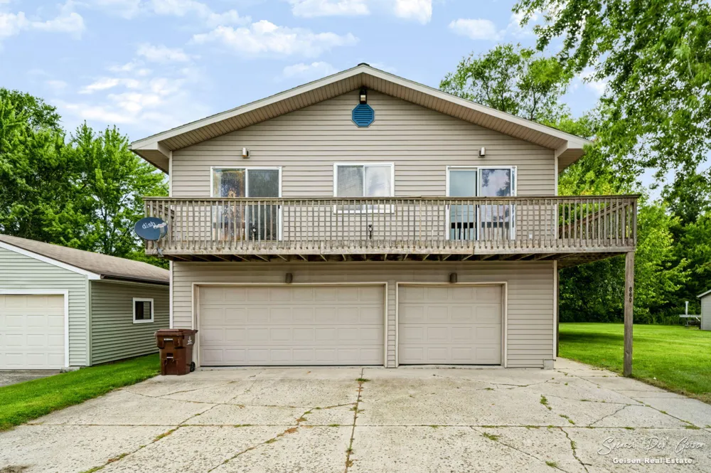 8601 Hidden Trail Orleans, MI 48865