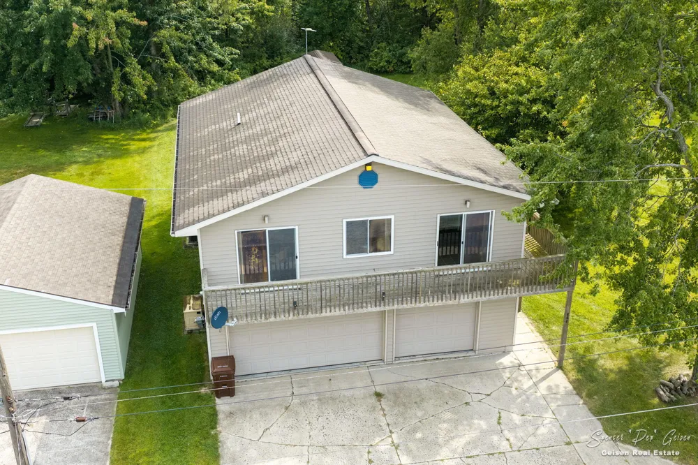 8601 Hidden Trail Orleans, MI 48865
