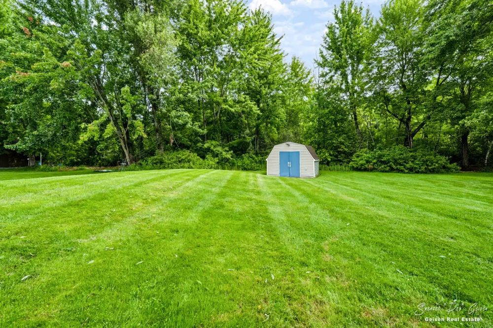 8601 Hidden Trail Orleans, MI 48865