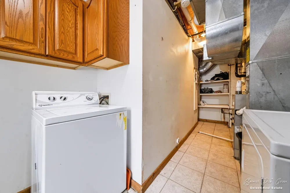8601 Hidden Trail Orleans, MI 48865