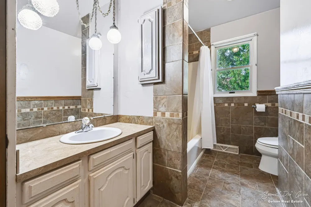 8601 Hidden Trail Orleans, MI 48865