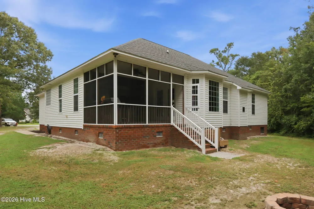 151 York Street Washington, NC 27889
