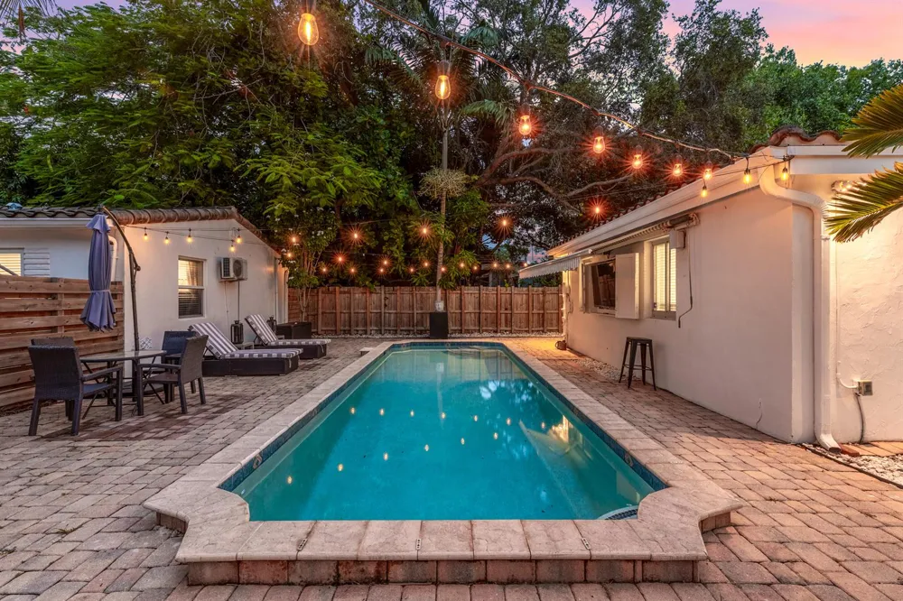 1521 SW 4th Avenue Fort Lauderdale, FL 33315
