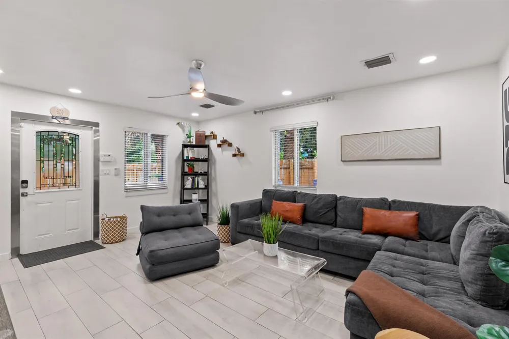 1521 SW 4th Avenue Fort Lauderdale, FL 33315