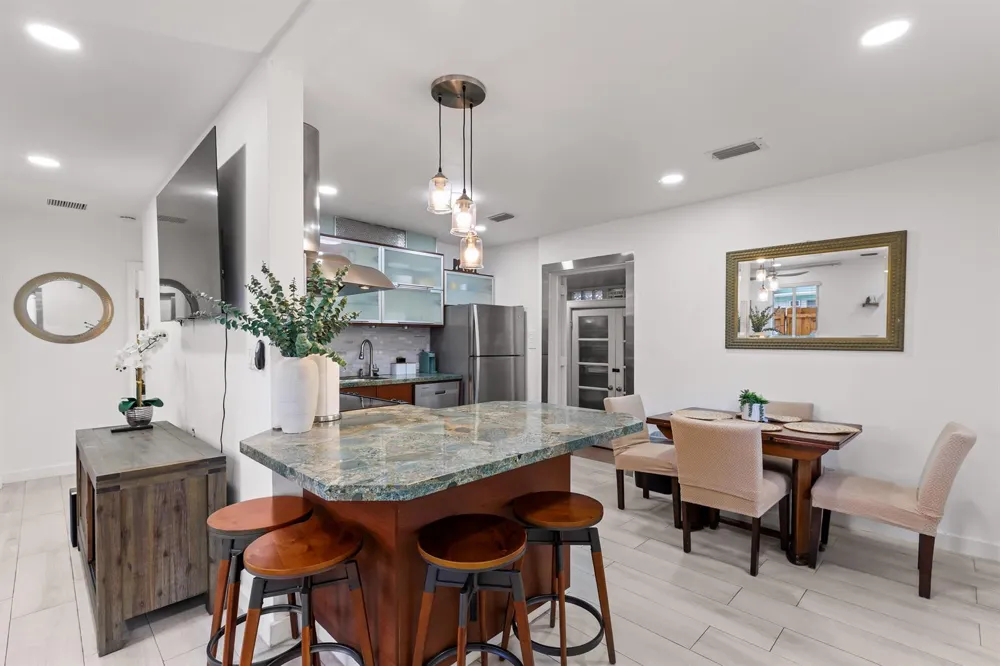1521 SW 4th Avenue Fort Lauderdale, FL 33315
