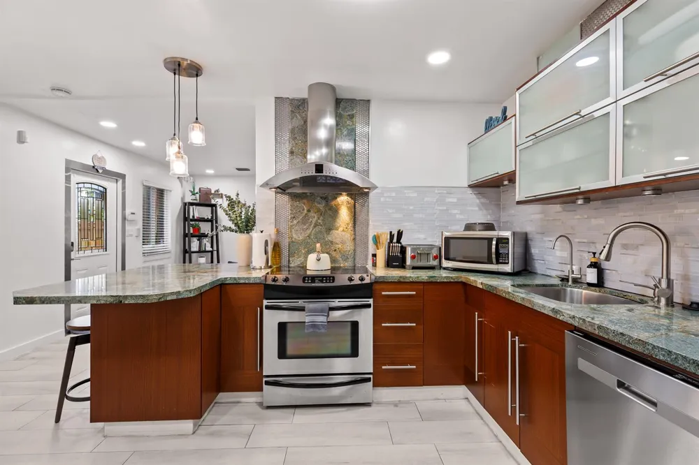 1521 SW 4th Avenue Fort Lauderdale, FL 33315