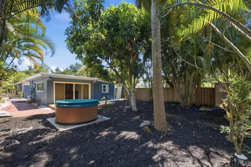 854 SW 11th Street #2 Fort Lauderdale, FL 33315