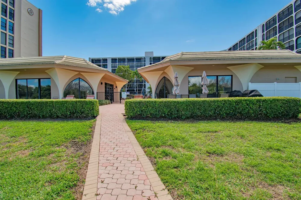 1629 Riverview Road #420 Deerfield Beach, FL 33441