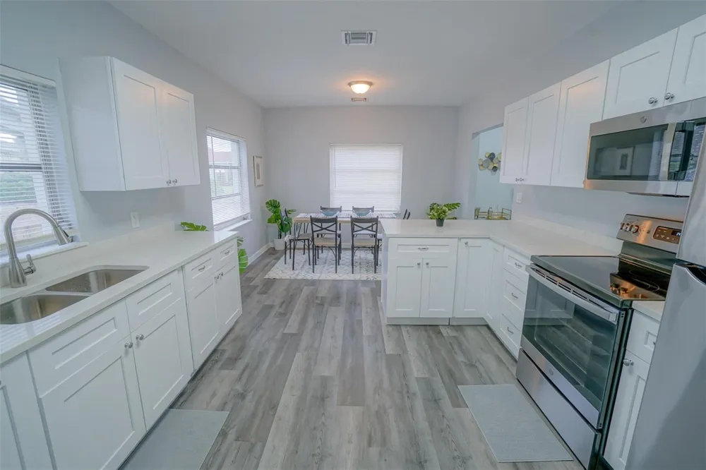 1102 SUNSET ROAD West Palm Beach, FL 33401