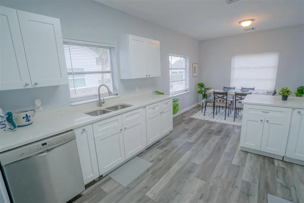 1102 SUNSET ROAD West Palm Beach, FL 33401
