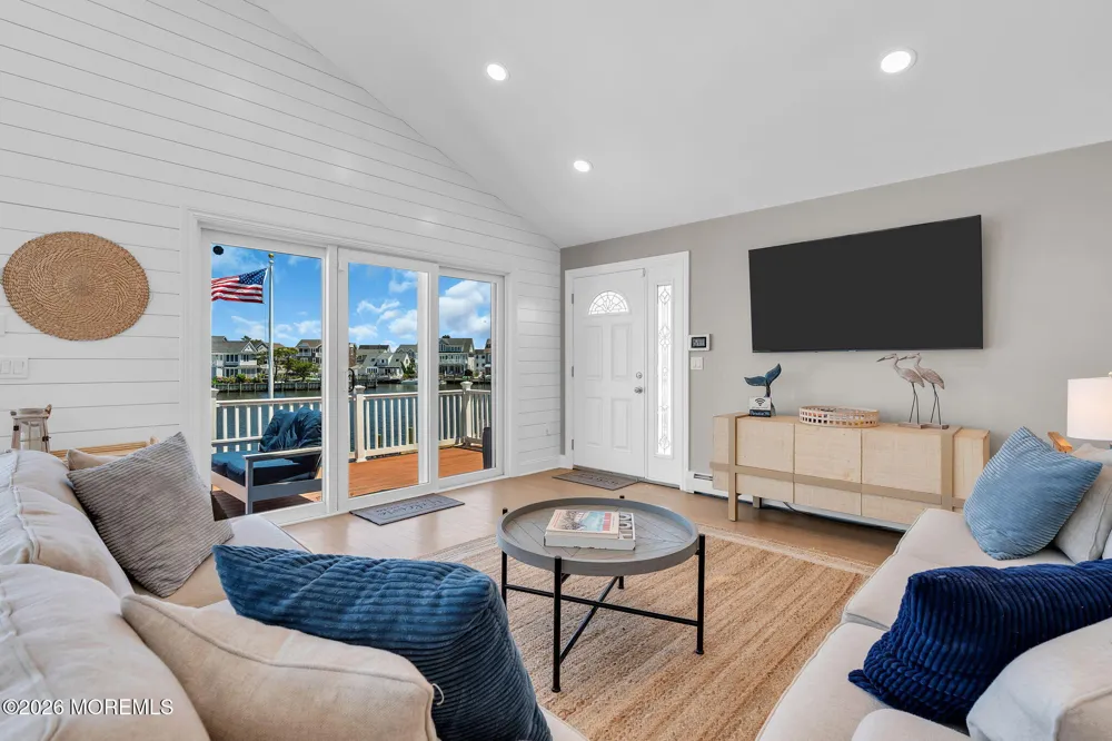 346 W Bayview Drive Lavallette, NJ 08735