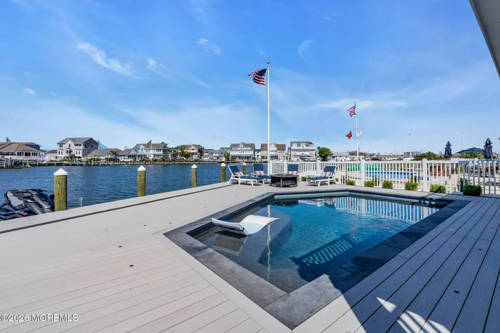 346 W Bayview Drive Lavallette, NJ 08735