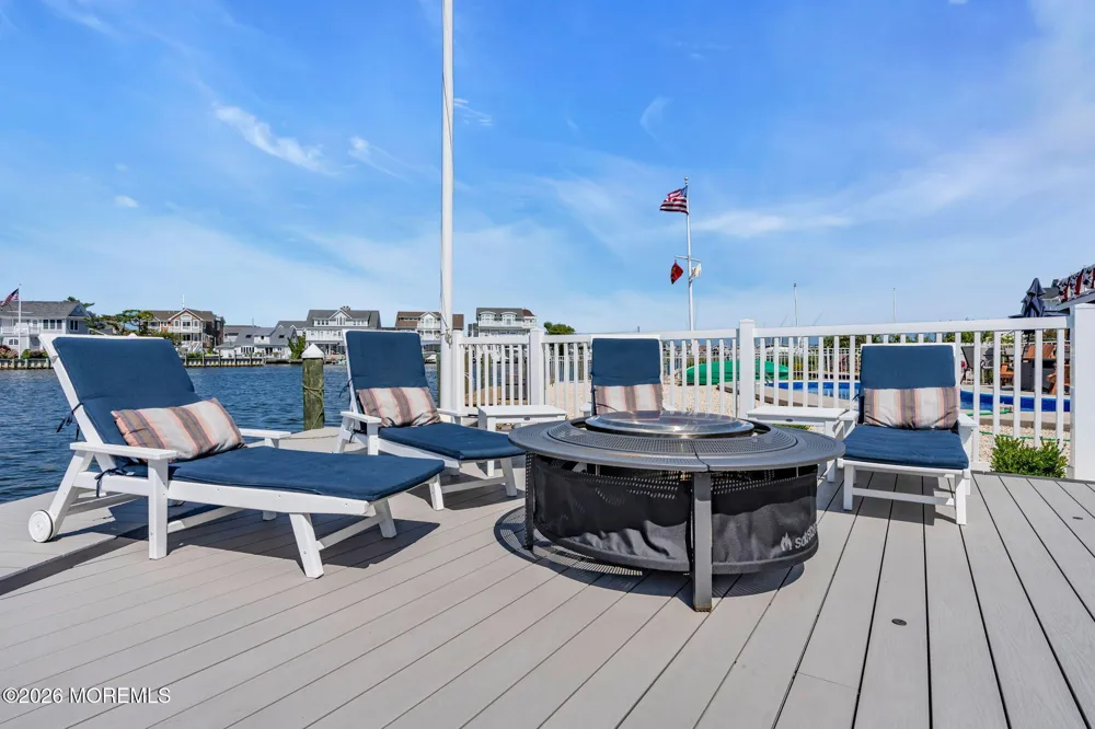 346 W Bayview Drive Lavallette, NJ 08735