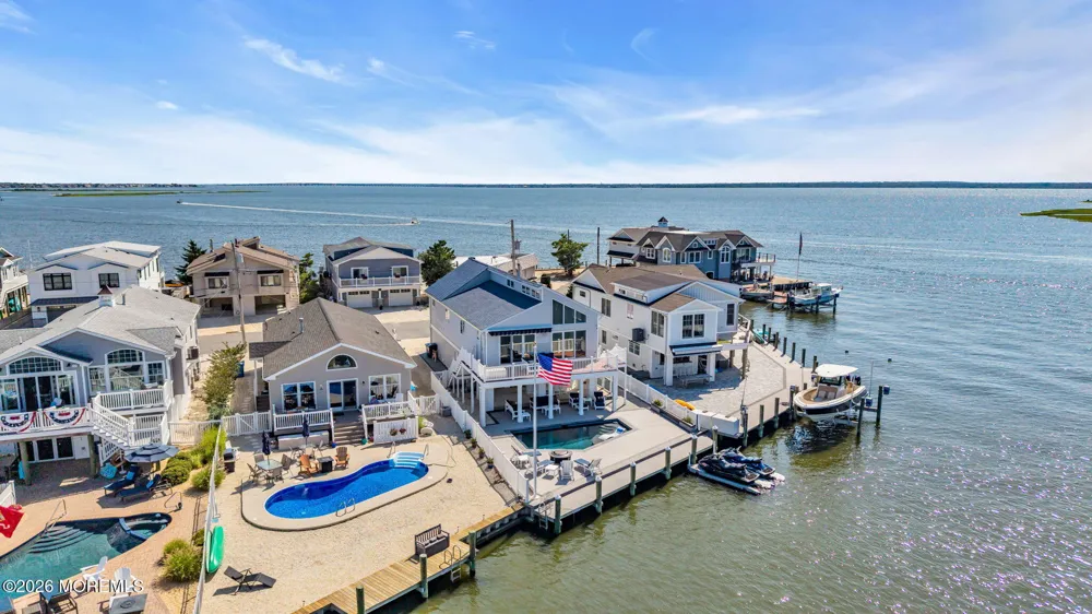 346 W Bayview Drive Lavallette, NJ 08735