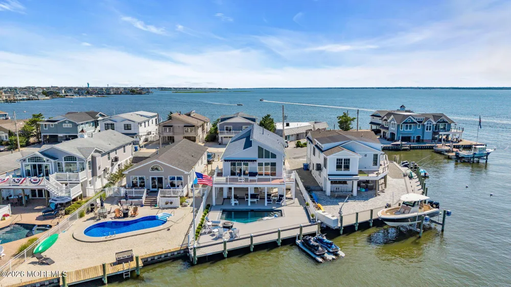 346 W Bayview Drive Lavallette, NJ 08735