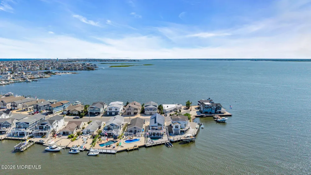 346 W Bayview Drive Lavallette, NJ 08735
