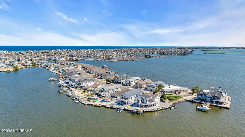 346 W Bayview Drive Lavallette, NJ 08735