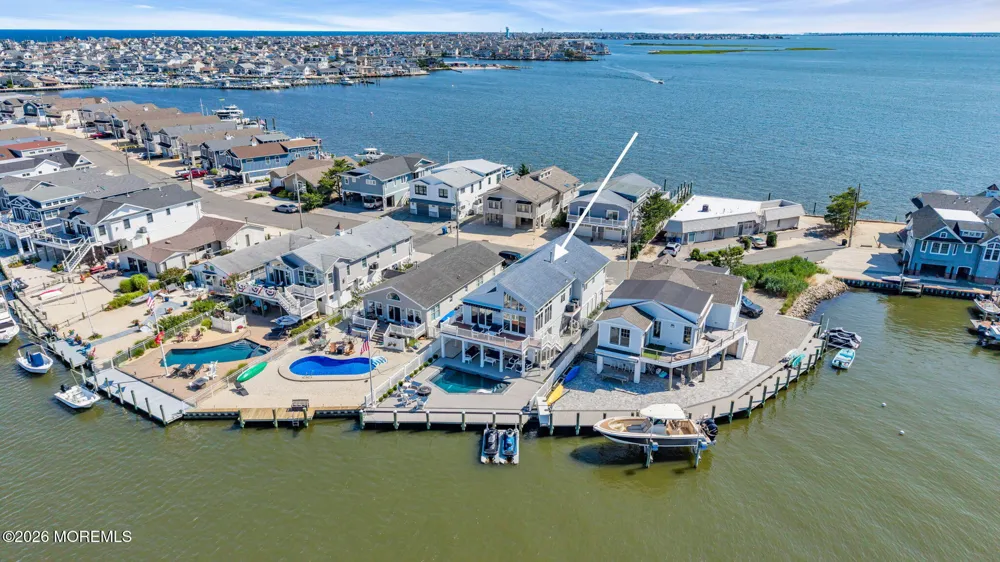346 W Bayview Drive Lavallette, NJ 08735