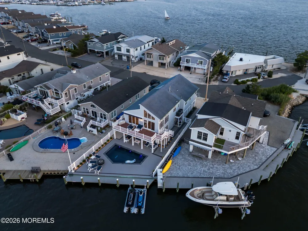346 W Bayview Drive Lavallette, NJ 08735