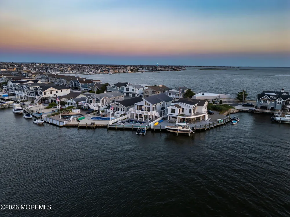 346 W Bayview Drive Lavallette, NJ 08735