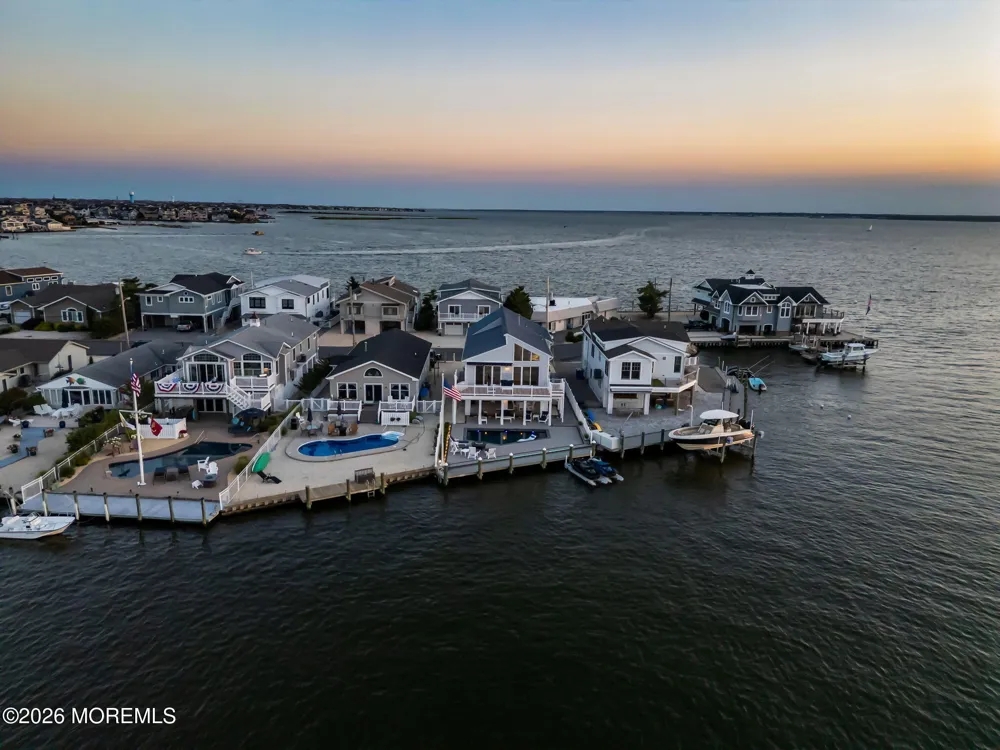 346 W Bayview Drive Lavallette, NJ 08735
