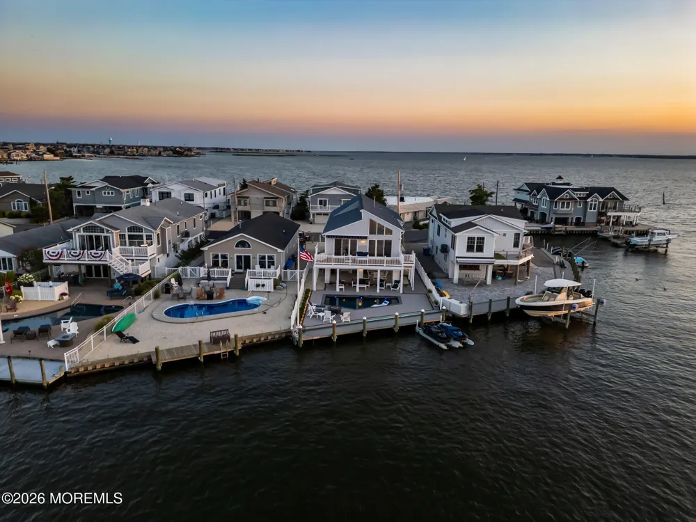 346 W Bayview Drive Lavallette, NJ 08735