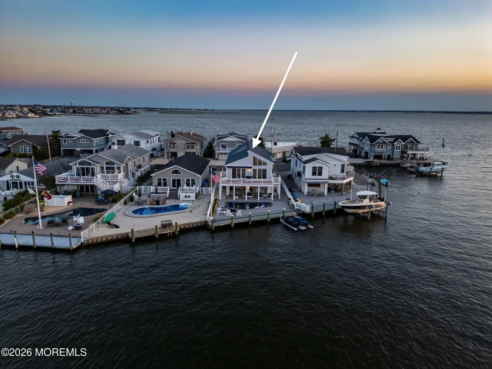 346 W Bayview Drive Lavallette, NJ 08735