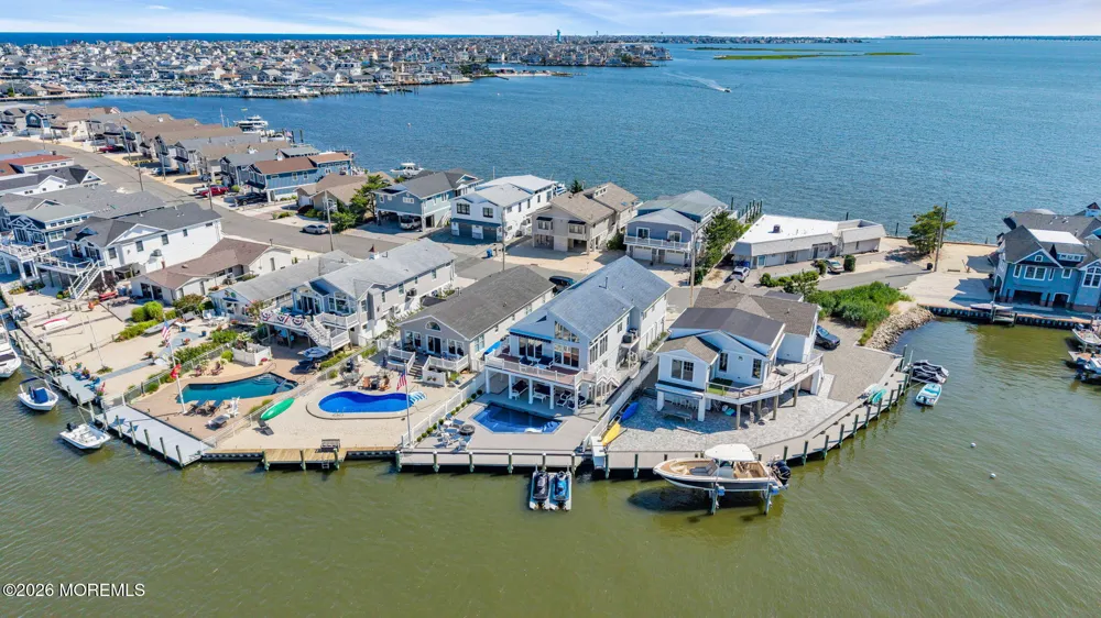 346 W Bayview Drive Lavallette, NJ 08735