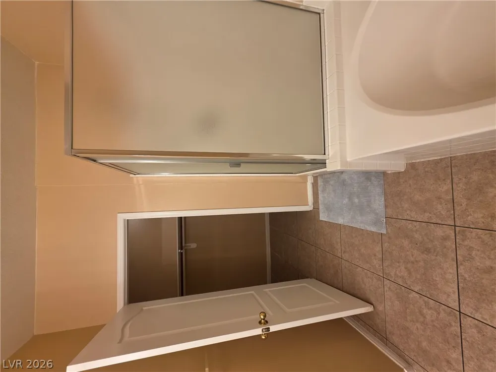 904 Domnus Lane #105 Las Vegas, NV 89144