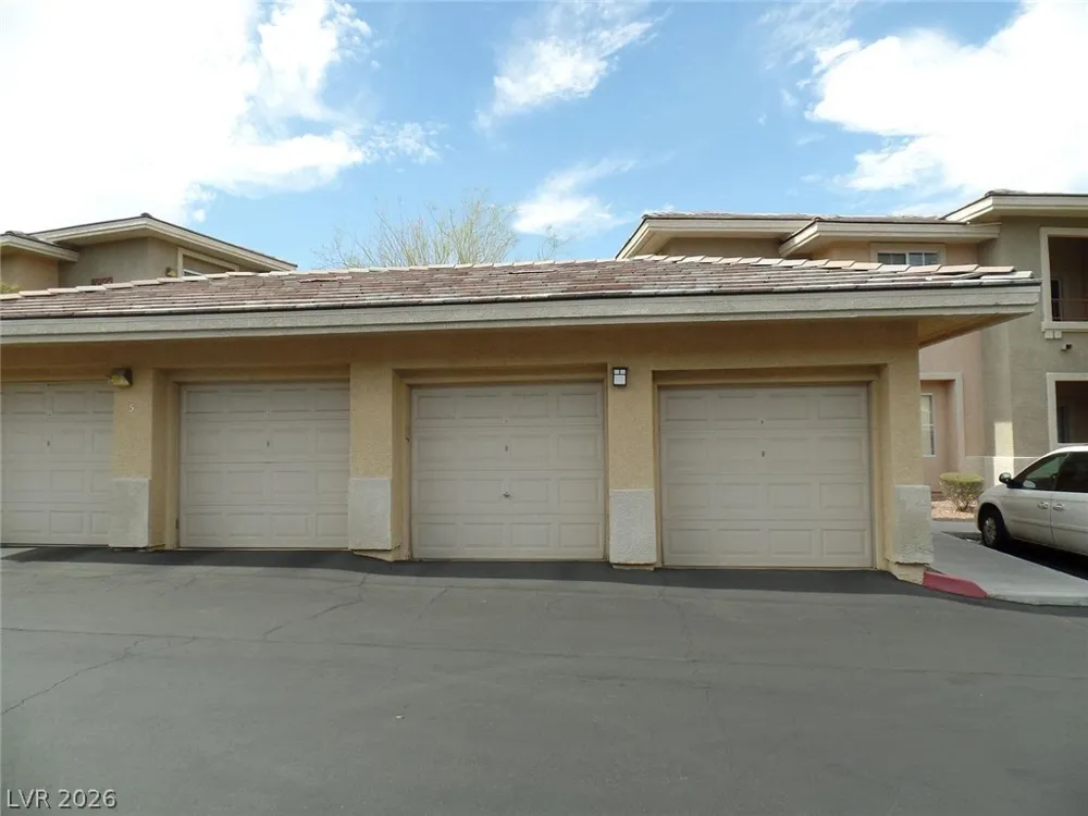 904 Domnus Lane #105 Las Vegas, NV 89144