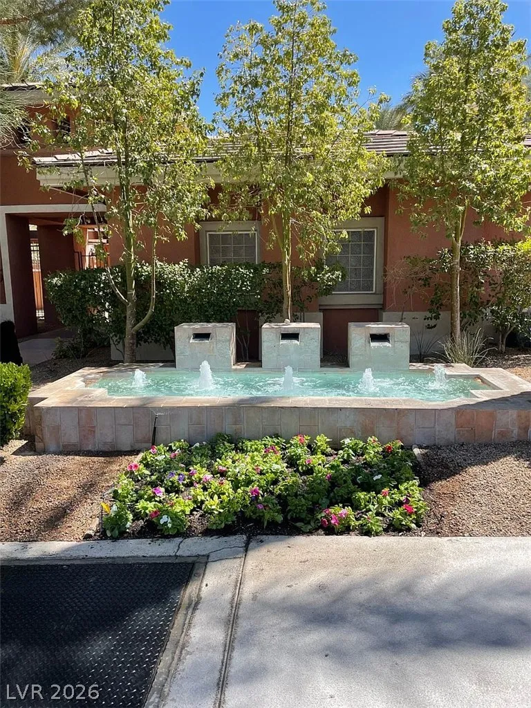 904 Domnus Lane #105 Las Vegas, NV 89144