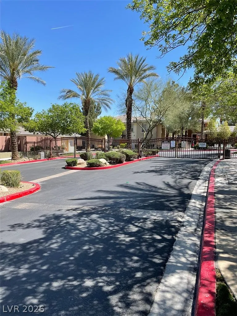 904 Domnus Lane #105 Las Vegas, NV 89144