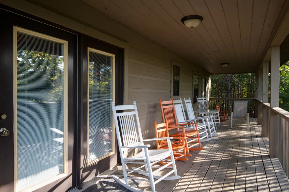 1433 Twin Rock Sevierville, TN 37862