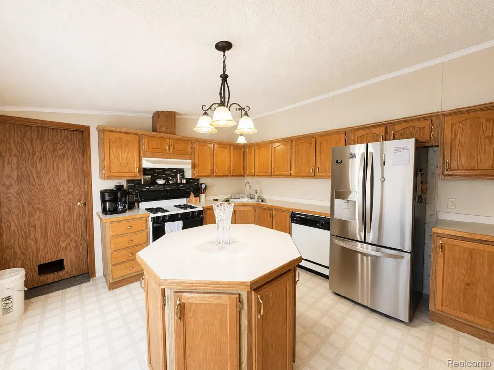9192 Canyon Trail Drive Berlin Charter Township, MI 48166