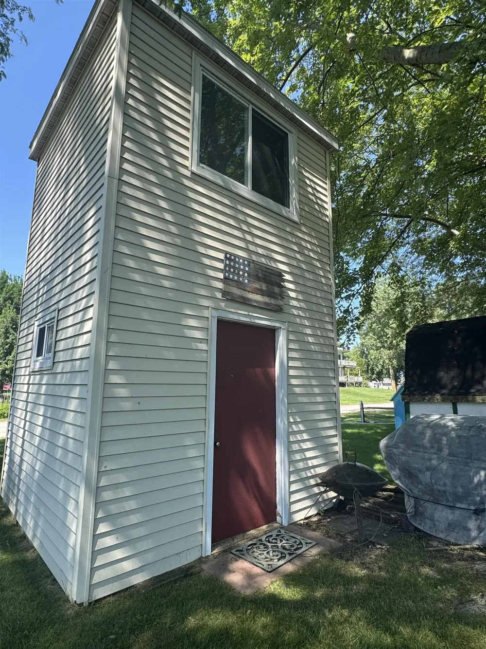 4952 Oak Street Bay City City, MI 48706