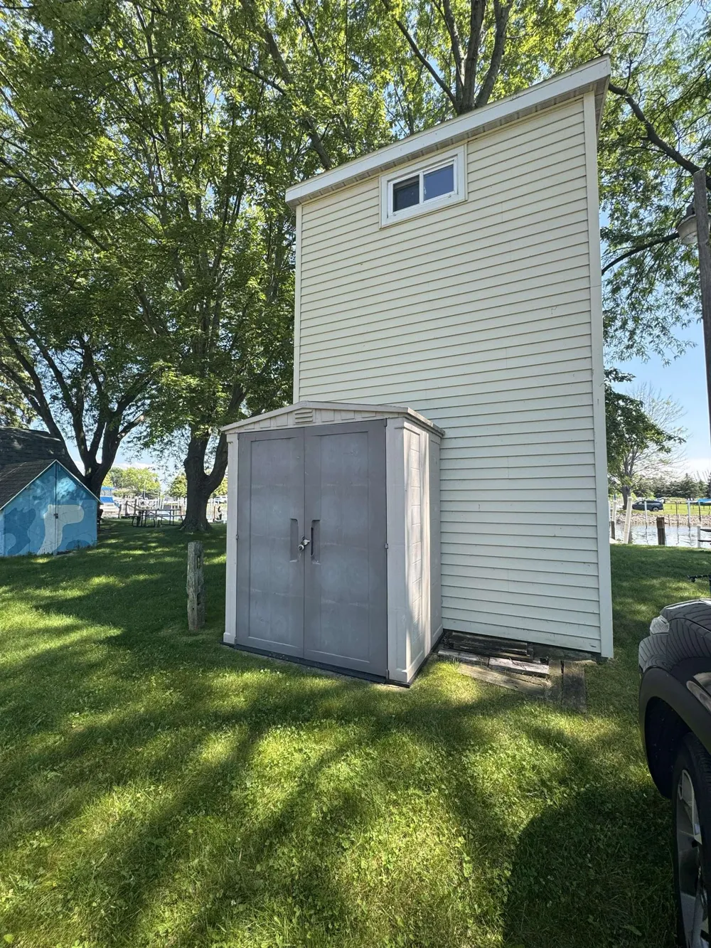 4952 Oak Street Bay City City, MI 48706