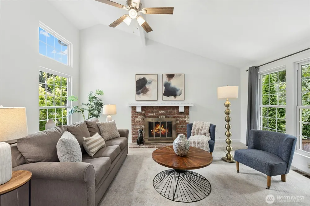 4621 123rd Avenue SE Bellevue, WA 98006