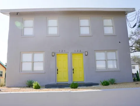 121-123 HOLLYWOOD AVENUE
