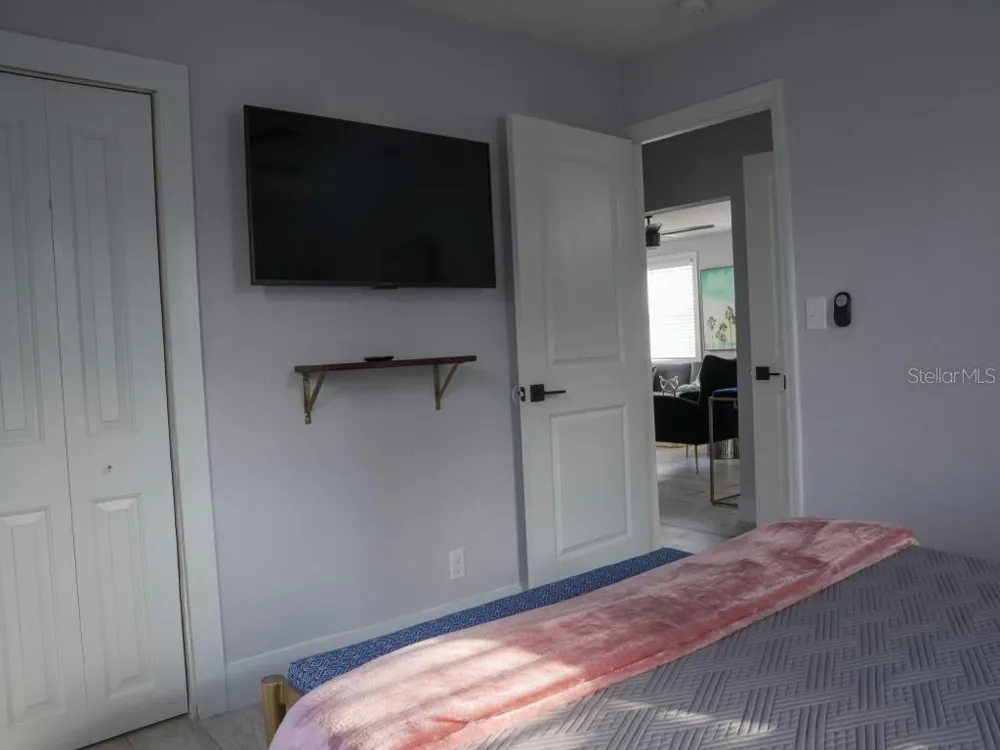 121-123 HOLLYWOOD AVENUE Daytona Beach, FL 32118