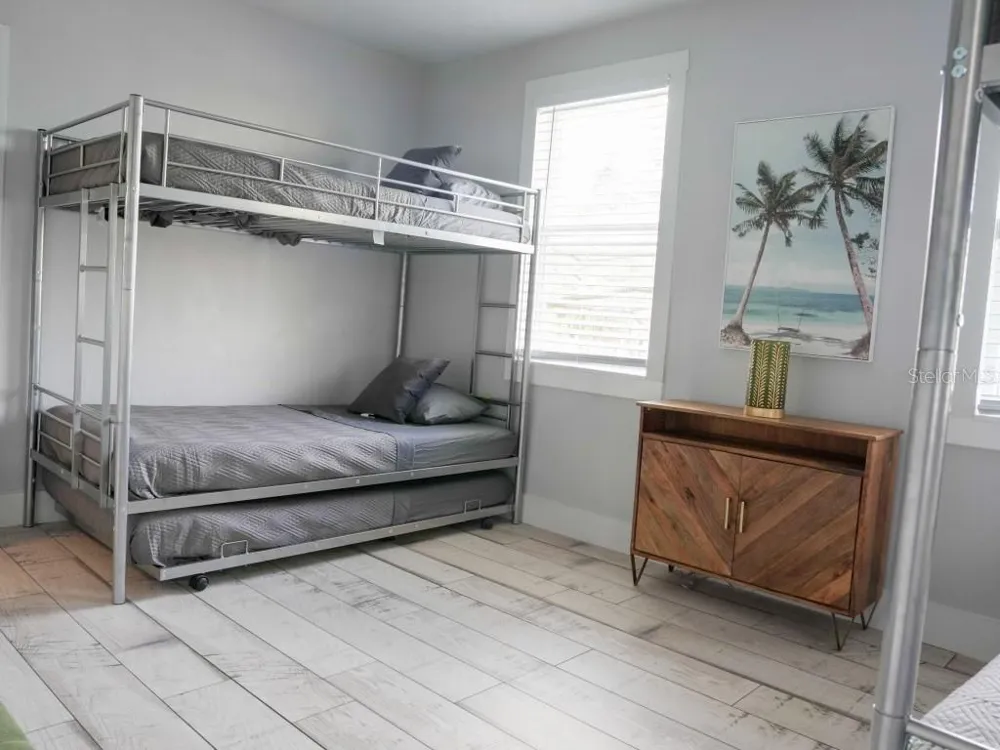 121-123 HOLLYWOOD AVENUE Daytona Beach, FL 32118