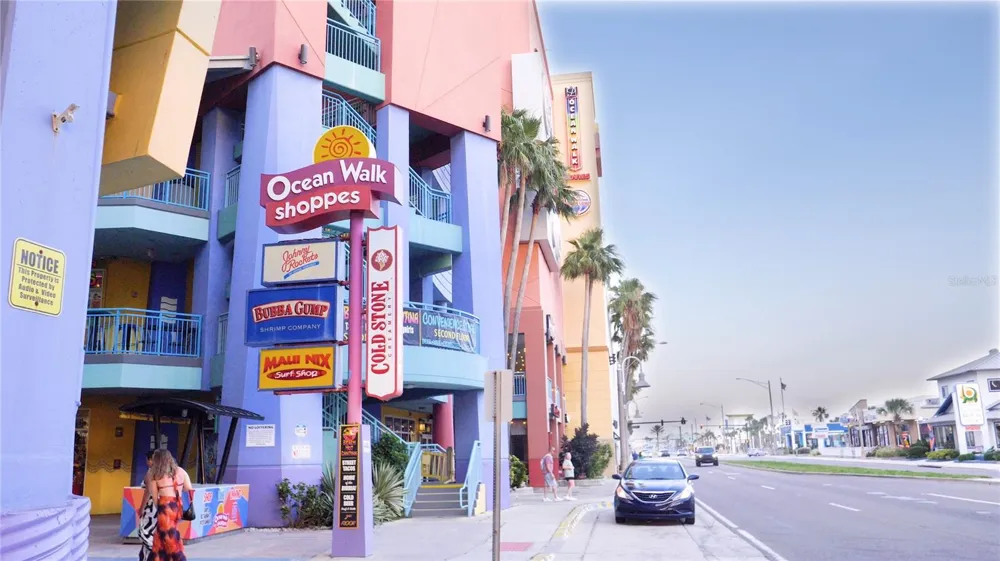 121-123 HOLLYWOOD AVENUE Daytona Beach, FL 32118
